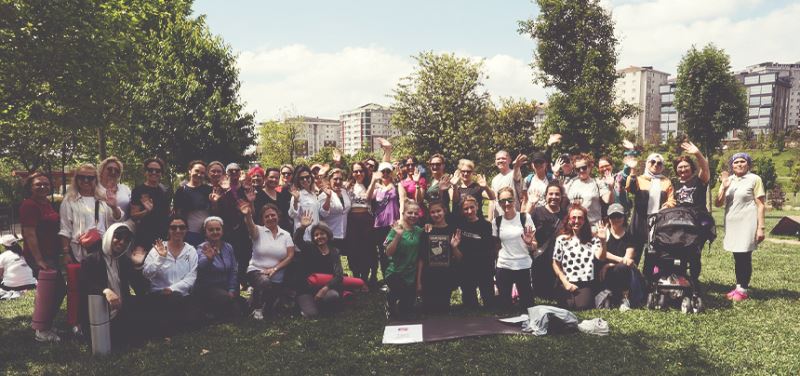 BEYLİKDÜZÜ BELEDİYESİ’NDEN ÜCRETSİZ YOGA EĞİTİMİ