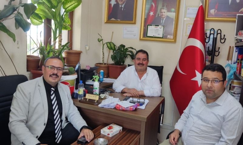 Büyükşehir Mahalle Muhtarlarına Ziyaretlerini Sürdürüyor