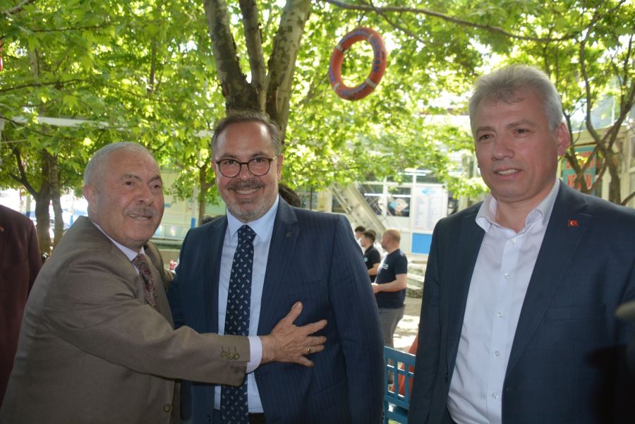 BALIKÇI KENAN BİR TÜRKİYE AŞIĞI