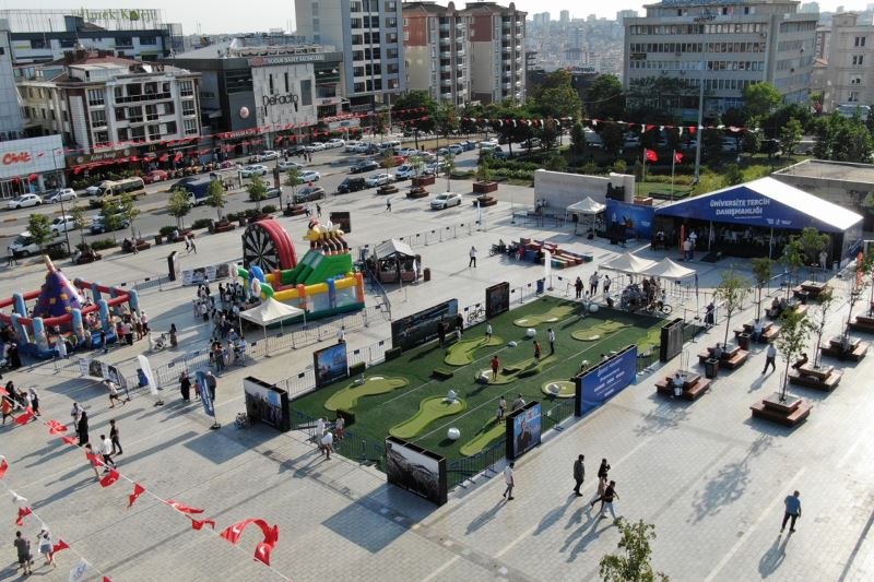 Bağcılar Meydanı Eğitim, Kültür ve Sanatın Adresi Oldu