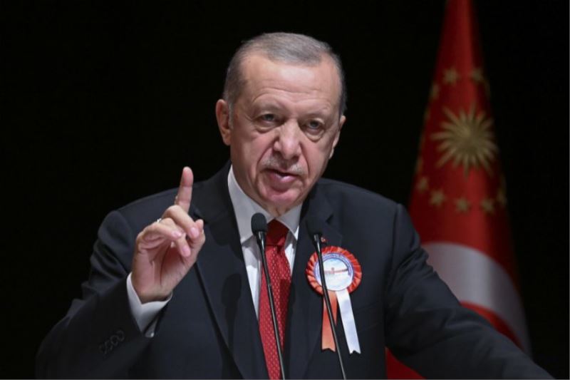 Başarıyı geçmişle ararsak yerimizde sayarız