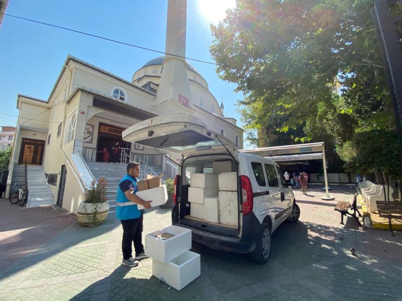 Kur’an Kurslarındaki çocuklara dondurma dağıtıldı