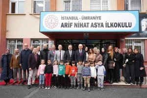 BAŞKAN YILDIRIM HAFTAYA BAYRAK TÖRENİYLE BAŞLADI