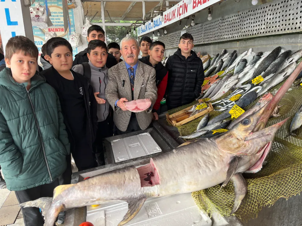 Balıkçı Kenan: Denizlerimiz Bizim Geleceğimiz