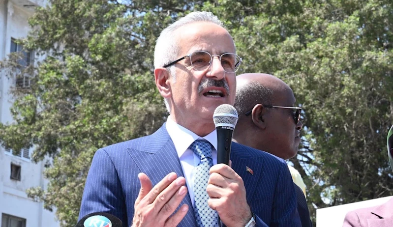 BAKAN URALOĞLU CİBUTİ’DEKİ ‘İSTANBUL MEYDANI’NIN AÇILIŞINI YAPTI