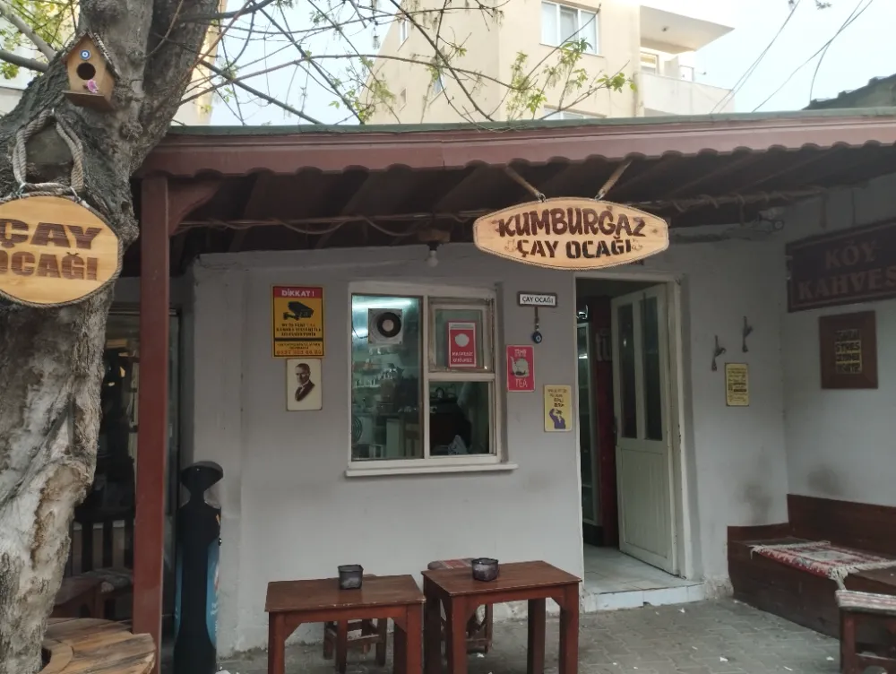 Kumburgaz’ın Efsane Kahvecisi Şeref Bey: ‘Müşterimiz Ailemizdir