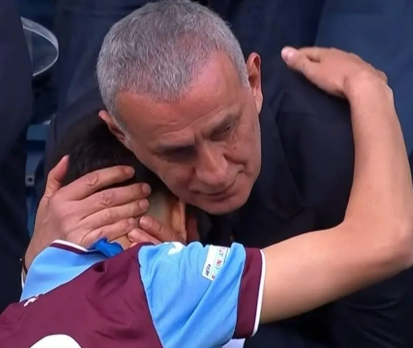 Trabzonspor U19 Takımı Şampiyon Oldu! Özcan Şimşek