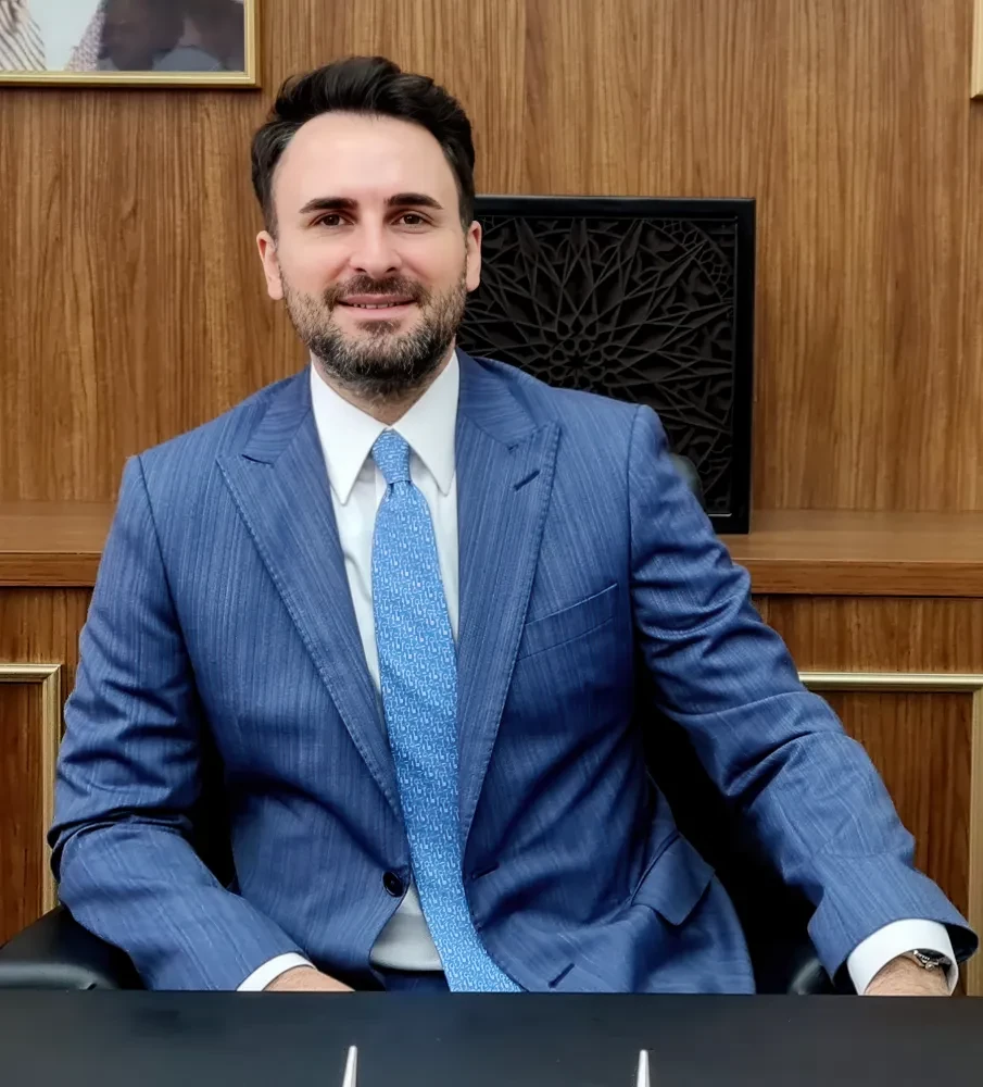 Mustafa Necati Işık Kimdir?