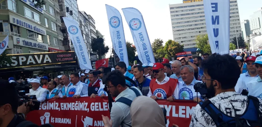 Ankara Meydanında Emeklilerin Feryadı