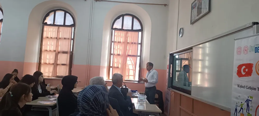 Onlar Tarih Yazdı: YKS Başarı Rehberi İlgi Çekti