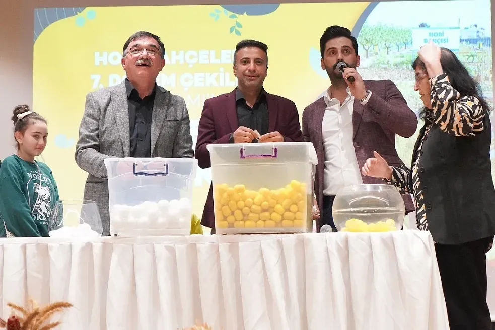 Beylikdüzü'nde Hobi Bahçeleri için 646 Kişi Kura Heyecanı Yaşadı