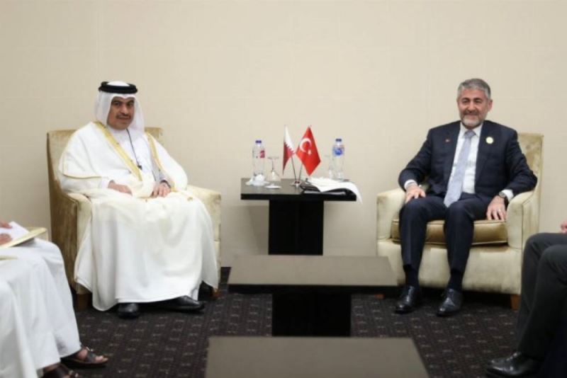 Nebati Katar’da mevkidasiyla bulustu