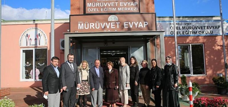 Otizm sinifinda ilk ders