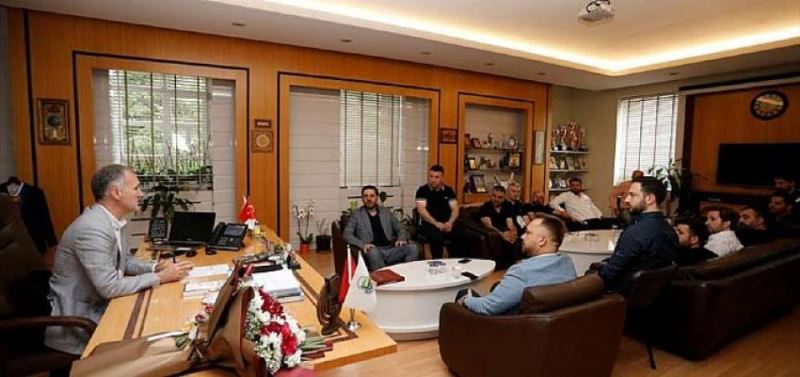 Baskan Taban Inegölspor Yönetimini Agirladi