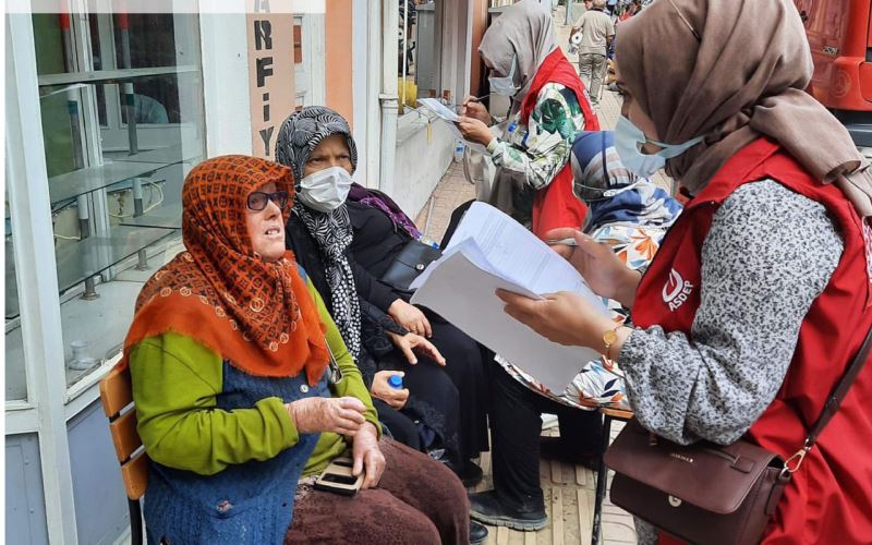 Bakan Yanik: “Kirmizi Yelekliler ile sahadayiz”