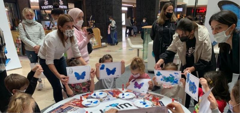 Dünya Kiz Çocuklari Günü’nde coskulu kutlama!