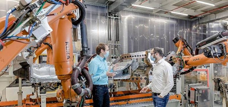 Audi kaynak noktalarini yapay zekayla kontrol ediyor