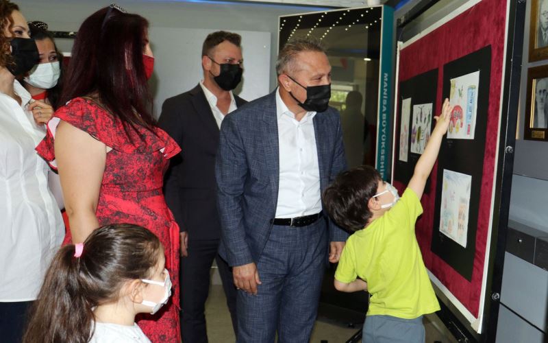 Manisa’nin minik ressamlarindan sergi