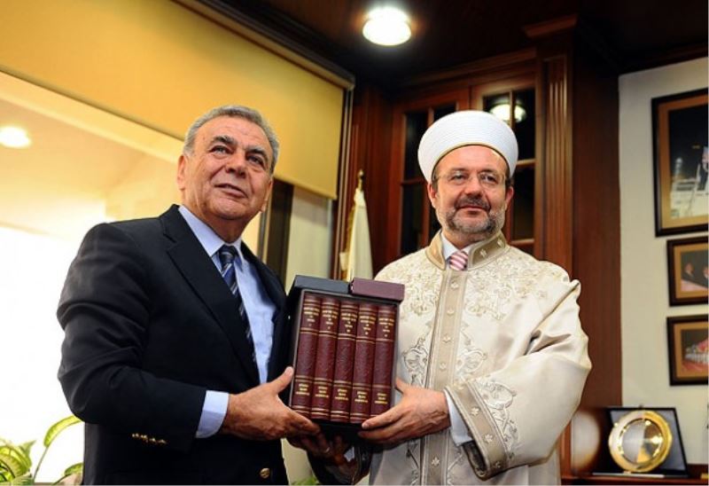 Yüreklerdeki öfke ve kin atesini de söndürmeliyiz