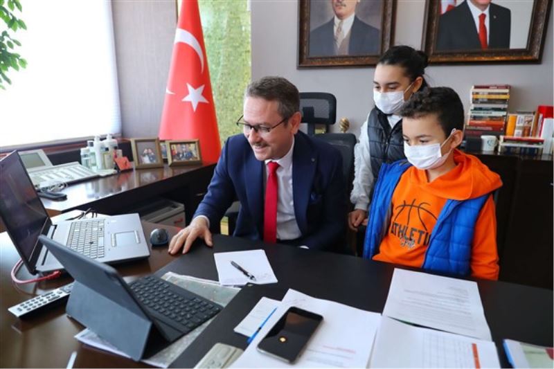 Baskan Kartoglu’ndan çocuklara müjde