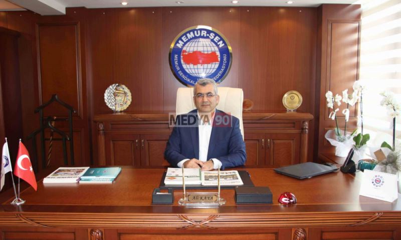 Memurlar Geçim Derdiyle Bas Basa Kalmak Istemiyor