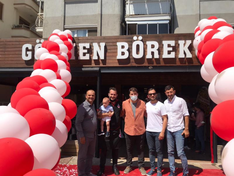 Göçmen Börekçisi, yeni Ürünleri ile kaldigi yerden hizmete devam