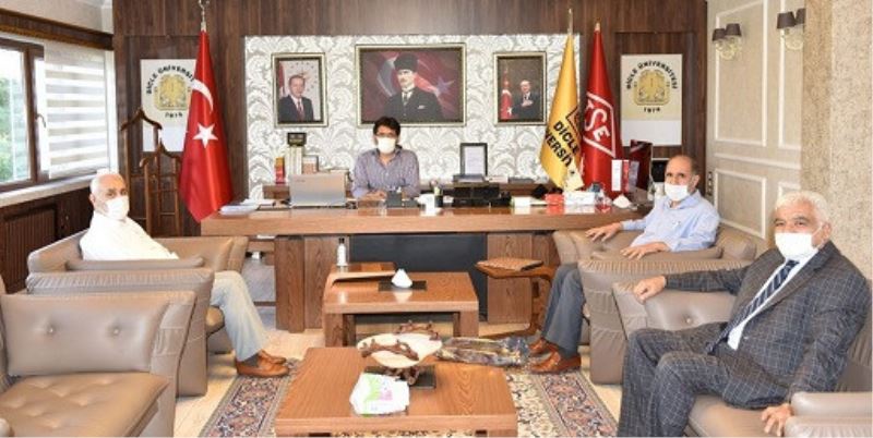 Dicle Üniversitesinde tatli bir heyecan var.