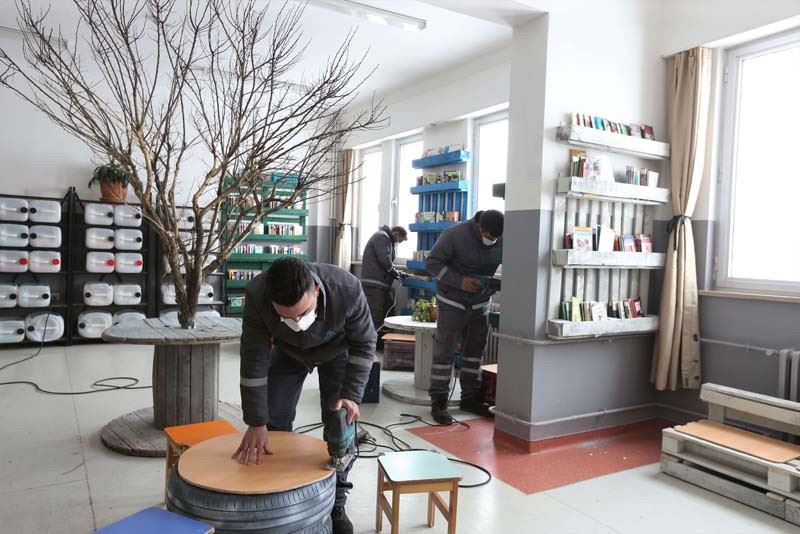 Geri dönüsümden kütüphaneye