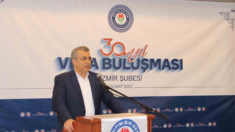 Egitim-Bir-Sen Izmir Vefa Bulusmasi Programi Düzenlendi