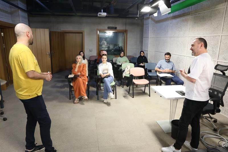 Grafik tasarimi ile hayallerinin sinirlarini zorlayacaklar