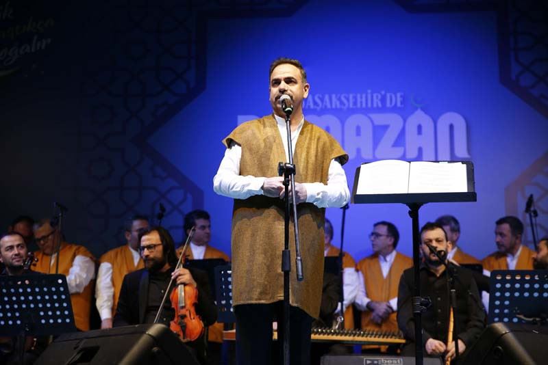 RAMAZANIN MANEVIYATI BASAKSEHIR’DE YASANIYOR